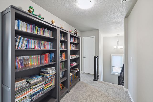 3667 NW 165th Street, Clive, IA 50325