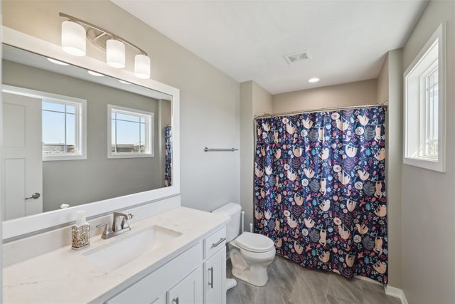 3667 NW 165th Street, Clive, IA 50325