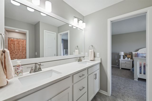 3667 NW 165th Street, Clive, IA 50325