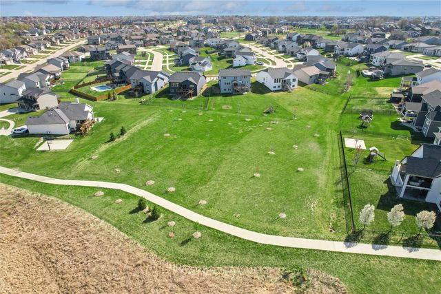 3667 NW 165th Street, Clive, IA 50325