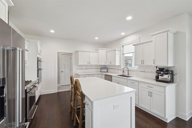 3667 NW 165th Street, Clive, IA 50325