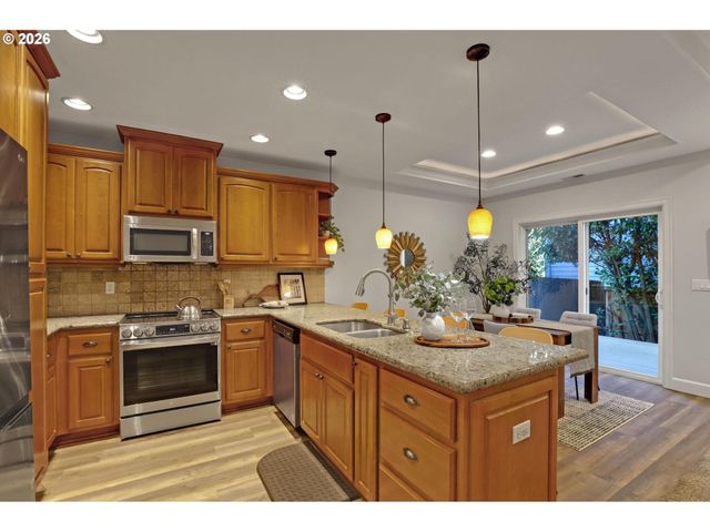 17431 Sw CRICKET Ct, Beaverton, OR 97003