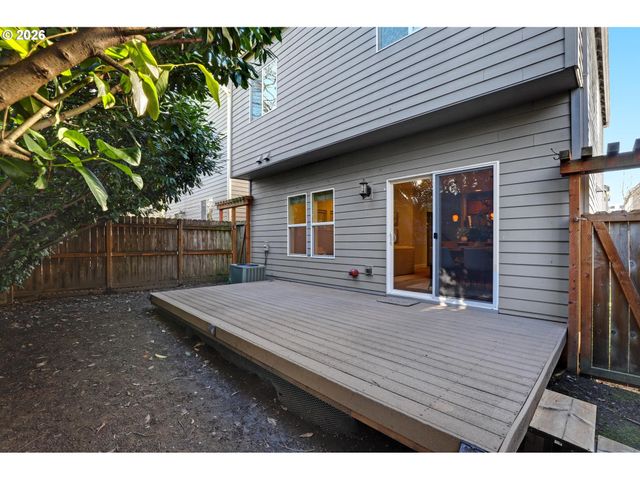 17431 Sw CRICKET Ct, Beaverton, OR 97003