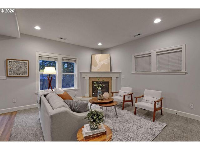 17431 Sw CRICKET Ct, Beaverton, OR 97003