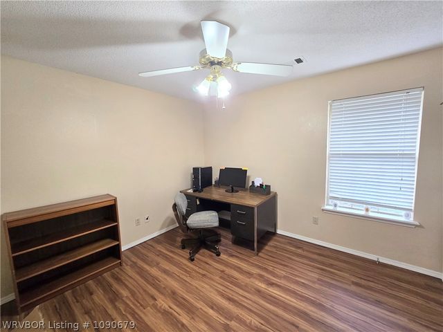 9708 Weddington Road, Fort Smith, AR 72908