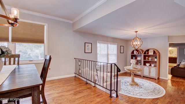 31 Wolfpack Road, Hamilton, NJ 08619