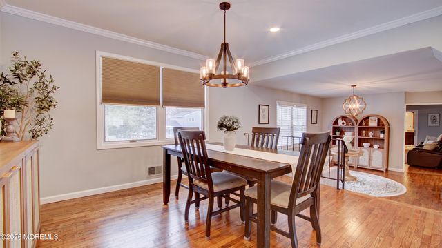 31 Wolfpack Road, Hamilton, NJ 08619