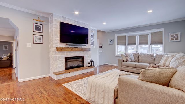 31 Wolfpack Road, Hamilton, NJ 08619