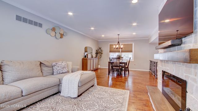 31 Wolfpack Road, Hamilton, NJ 08619