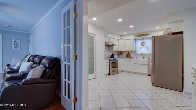 31 Wolfpack Road, Hamilton, NJ 08619