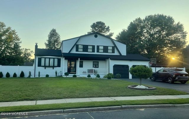 31 Wolfpack Road, Hamilton, NJ 08619