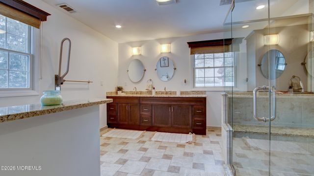 31 Wolfpack Road, Hamilton, NJ 08619