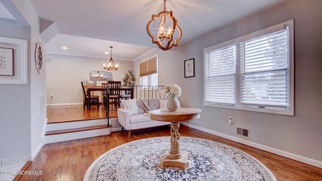 31 Wolfpack Road, Hamilton, NJ 08619