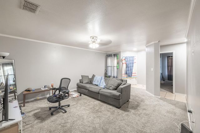 304 N Brentwood Avenue, Lubbock, TX 79416