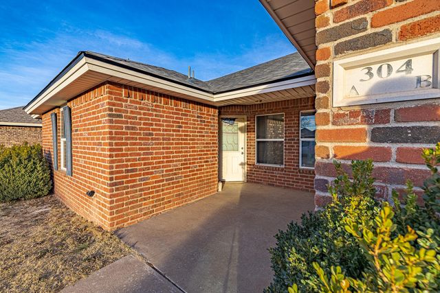 304 N Brentwood Avenue, Lubbock, TX 79416