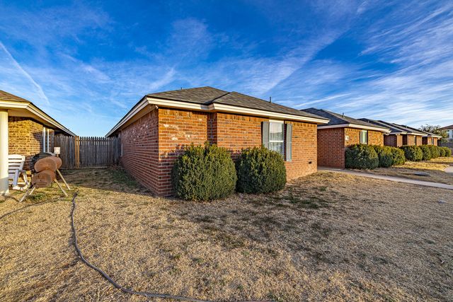 304 N Brentwood Avenue, Lubbock, TX 79416