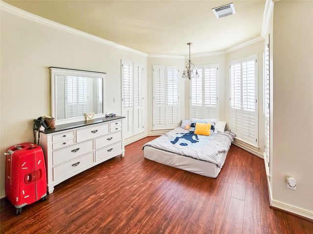 5007 Cambridge Street, Sugar Land, TX 77479