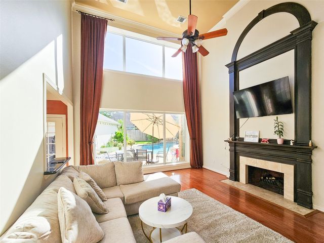 5007 Cambridge Street, Sugar Land, TX 77479