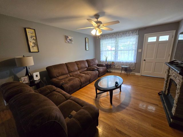 13822 NORTHCREST RD, Hagerstown, MD 21742