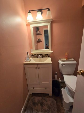 13822 NORTHCREST RD, Hagerstown, MD 21742