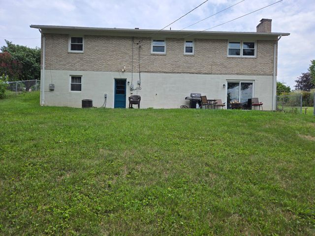 13822 NORTHCREST RD, Hagerstown, MD 21742
