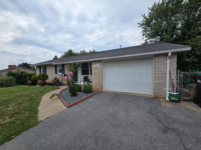 13822 NORTHCREST RD, Hagerstown, MD 21742
