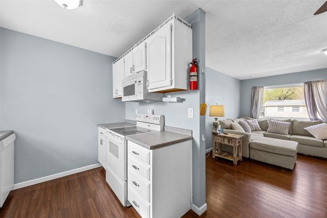 179 Lenora Drive NW, Cedar Rapids, IA 52405