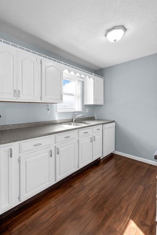 179 Lenora Drive NW, Cedar Rapids, IA 52405