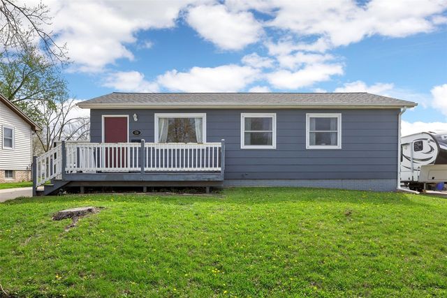 179 Lenora Drive NW, Cedar Rapids, IA 52405
