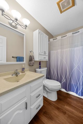 179 Lenora Drive NW, Cedar Rapids, IA 52405