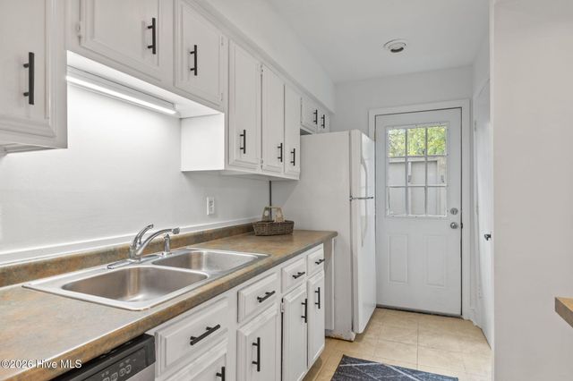 142 Corncake Circle, Morehead City, NC 28557