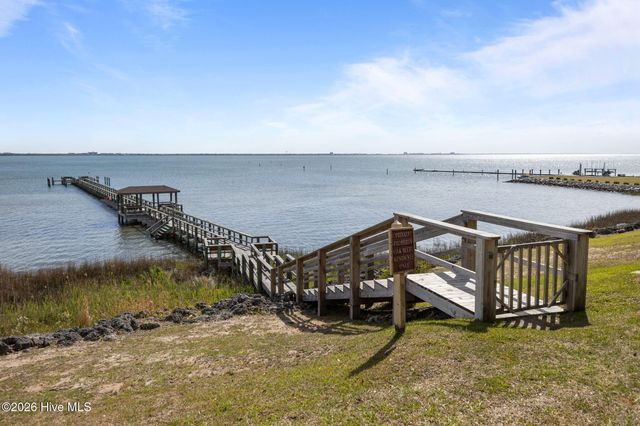 142 Corncake Circle, Morehead City, NC 28557