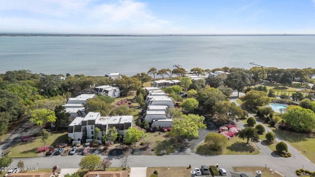 142 Corncake Circle, Morehead City, NC 28557