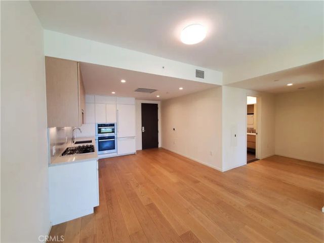 877 Francisco Street 1808, Los Angeles, CA 90017