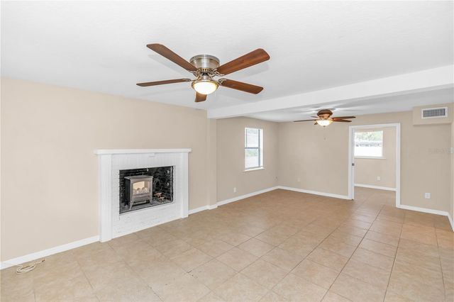 885 W WISCONSIN AVENUE, Orange City, FL 32763