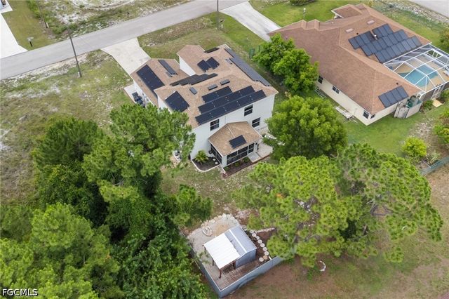 3705 27th ST SW, Lehigh Acres, FL 33976
