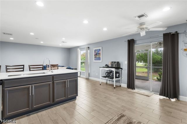 3705 27th ST SW, Lehigh Acres, FL 33976