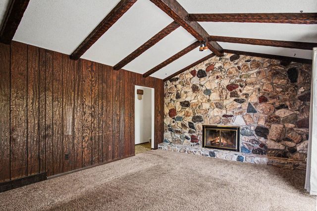 2222 Hayes Street NW, Marne, MI 49435