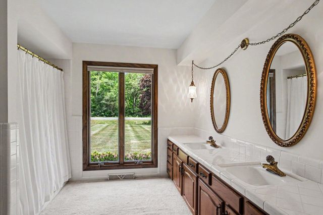 2222 Hayes Street NW, Marne, MI 49435
