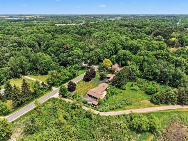 2222 Hayes Street NW, Marne, MI 49435