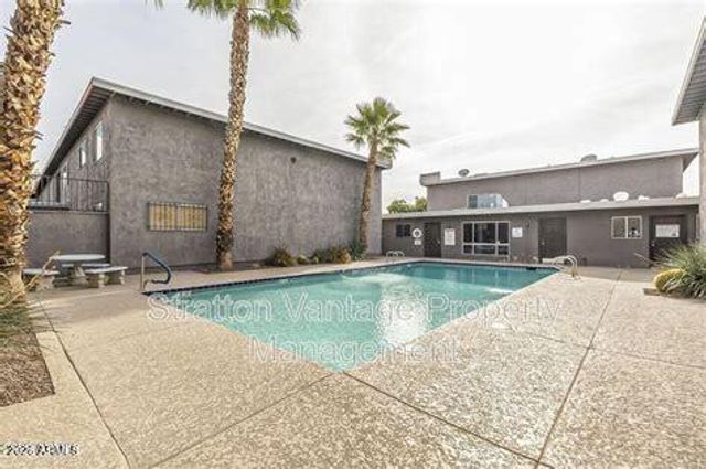 424 W Brown Road 207, Mesa, AZ 85201