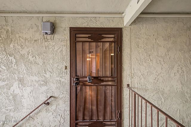 424 W Brown Road 207, Mesa, AZ 85201