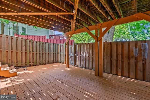 18745 MARTINS LANDING DR, Germantown, MD 20874