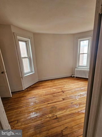 263 HIGHLAND AVE, Trenton, NJ 08618