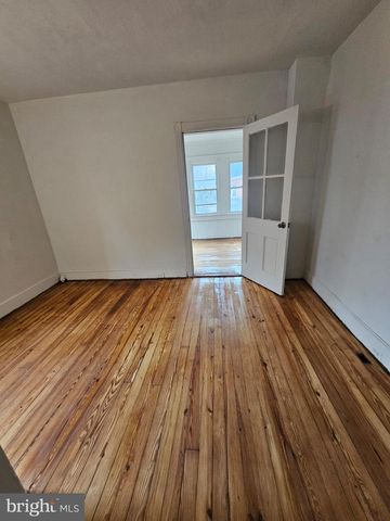 263 HIGHLAND AVE, Trenton, NJ 08618