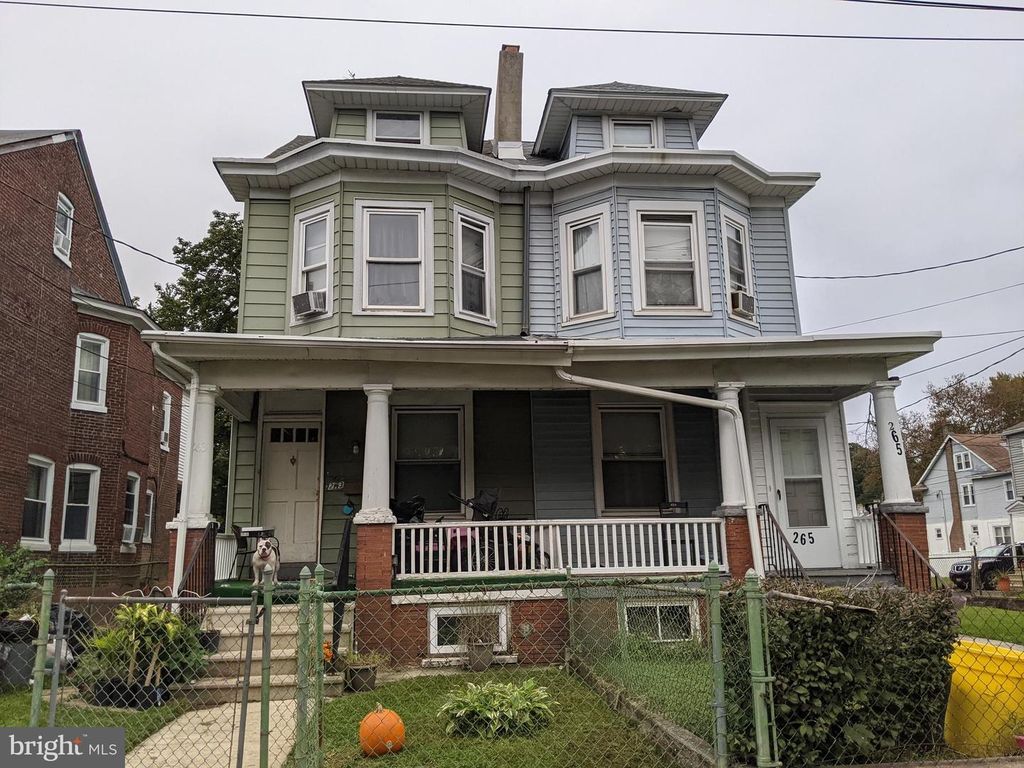 263 HIGHLAND AVE, Trenton, NJ 08618
