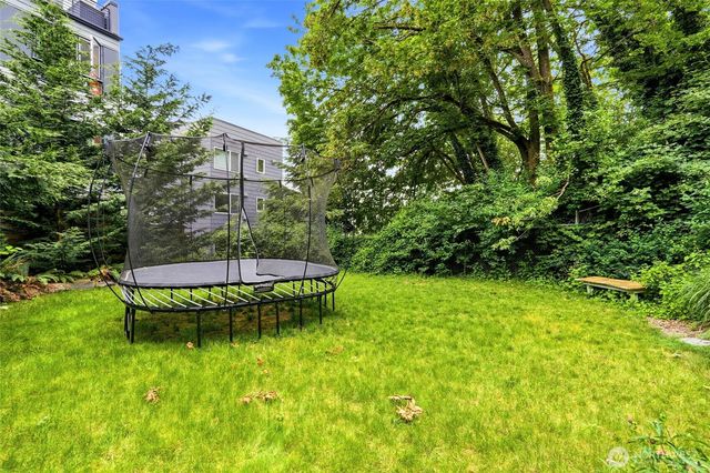 4755 39th Avenue S, Seattle, WA 98118