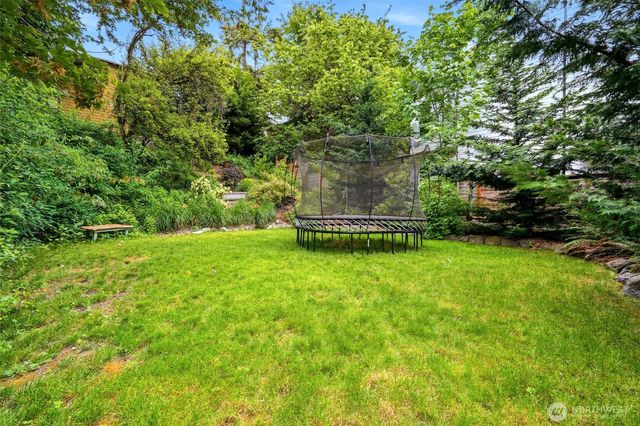 4755 39th Avenue S, Seattle, WA 98118