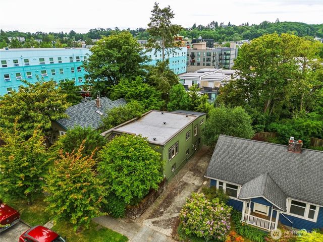 4755 39th Avenue S, Seattle, WA 98118