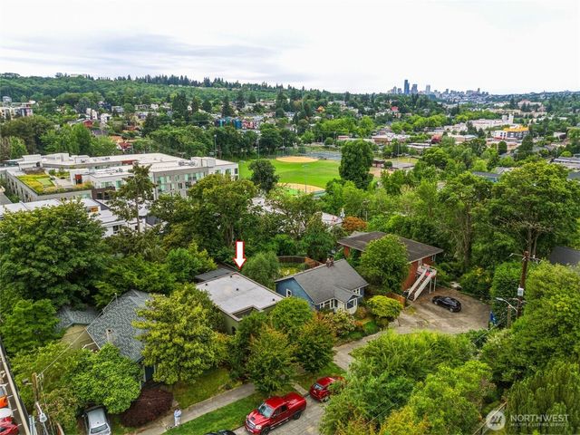 4755 39th Avenue S, Seattle, WA 98118